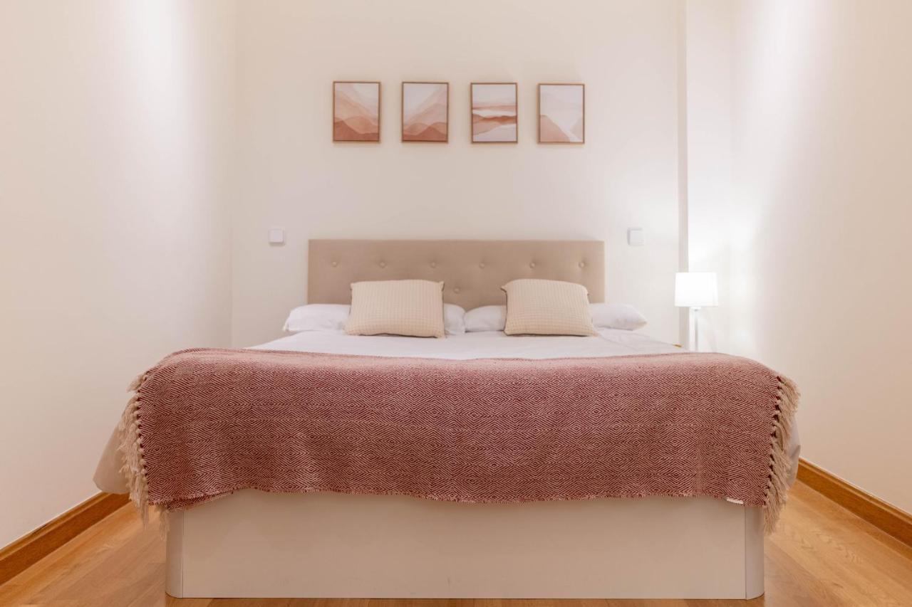 Amazing Apartment In Huertas Madrid Eksteriør billede