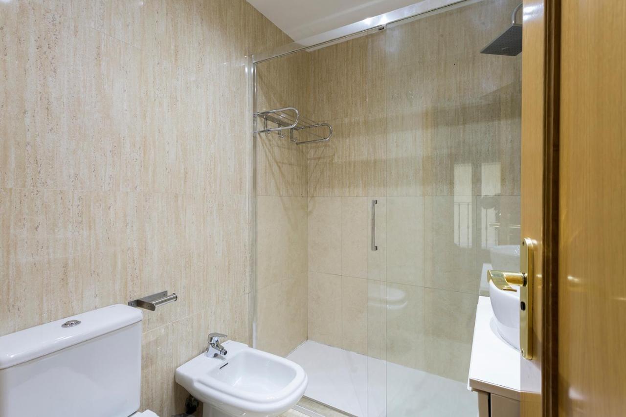 Amazing Apartment In Huertas Madrid Eksteriør billede